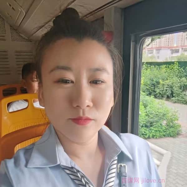新疆34岁单身美女真诚找对象-龙岩征婚网
