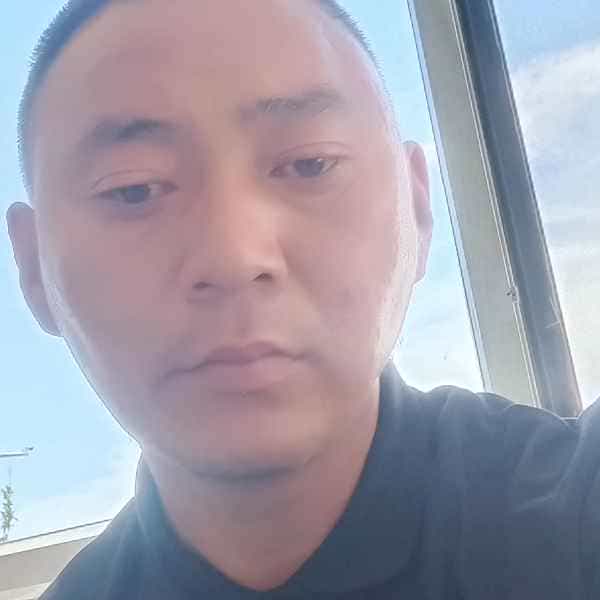 35岁岁内蒙古单身帅哥 - 龙岩吉缘网